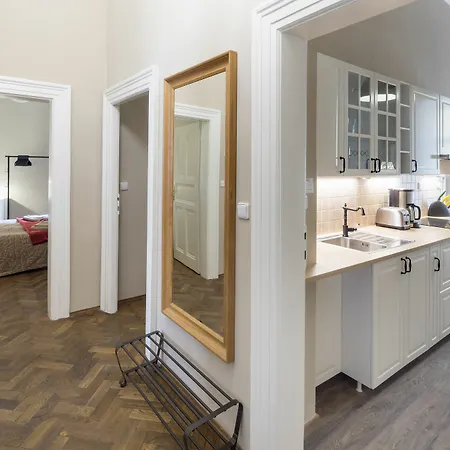 Old Town Square - Dlouha Apartament