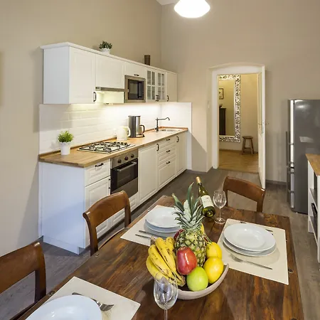 Old Town Square - Dlouha Apartament *