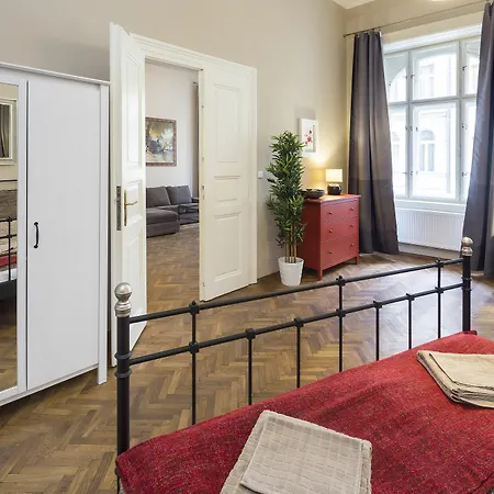 Old Town Square - Dlouha Apartament Praga